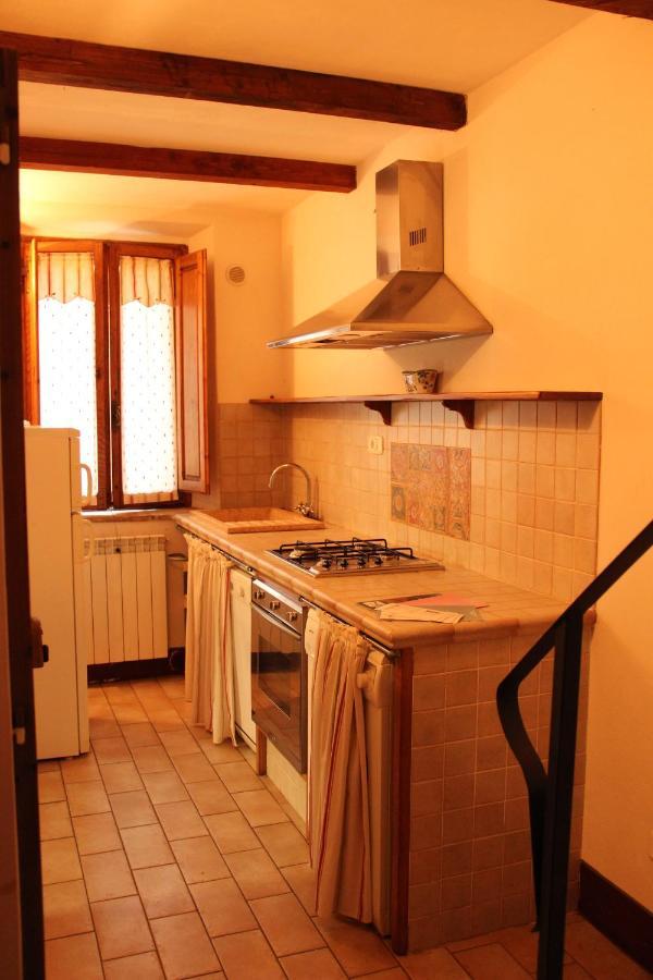Trilocale Nel Centro Storico Daire Montemerano Dış mekan fotoğraf